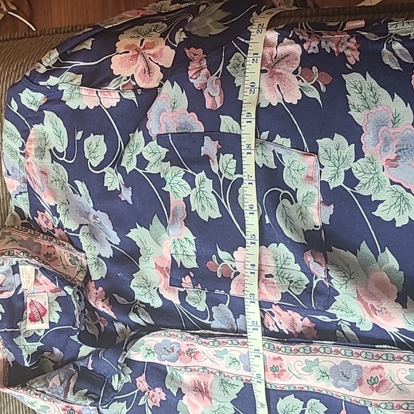 Keren Hart Vintage Button Down Blouse - Picture 8 of 11